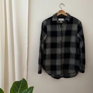 Anian Grey Plaid Flannel Button Up